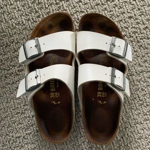 white birkenstock size 39, us 9
